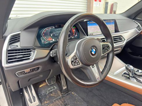 Used 2023 BMW X5 xDrive40i w/ Executive Package AWD/4WD image 14
