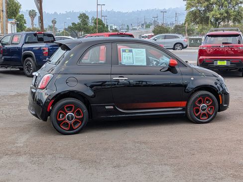 Used 2017 FIAT 500 e w/ Esport Package image 7