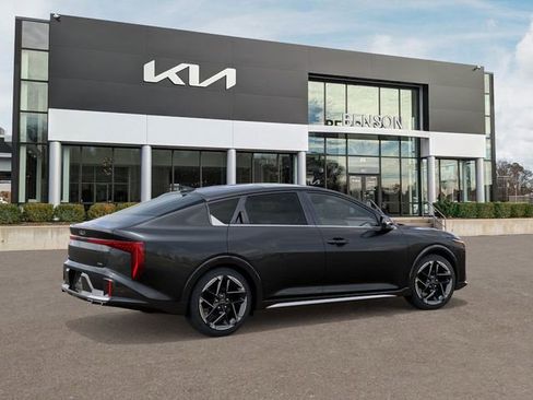 New 2026 Kia K4 GT-Line image 7