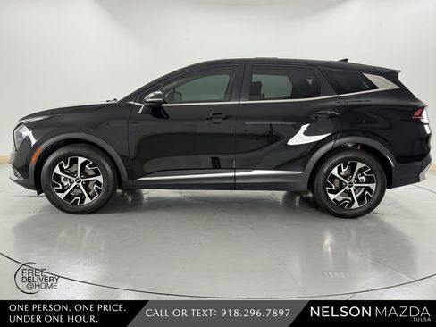 Used 2023 Kia Sportage EX FWD image 9