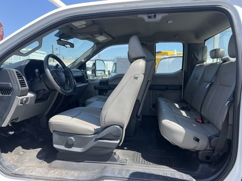Used 2022 Ford F250 XL w/ STX Appearance Package RWD image 11
