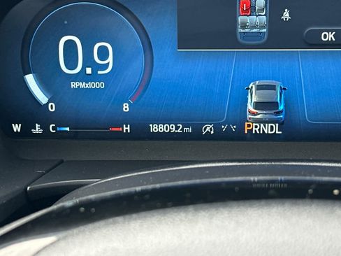 Certified 2025 Ford Escape Platinum image 26