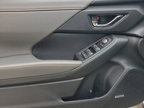 Certified 2025 Subaru Crosstrek 2.5i Limited w/ Popular Package #4A AWD/4WD image 20