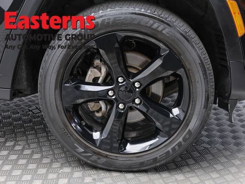 Used 2024 Jeep Grand Cherokee Altitude AWD/4WD image 31