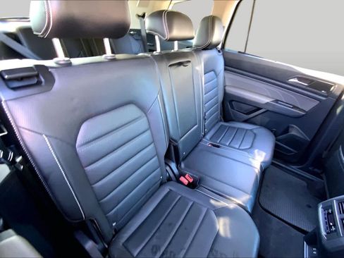 Used 2022 Volkswagen Atlas SEL Premium AWD/4WD image 39