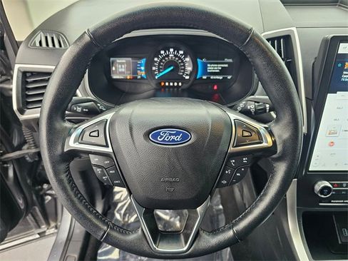 Used 2024 Ford Edge SEL image 17