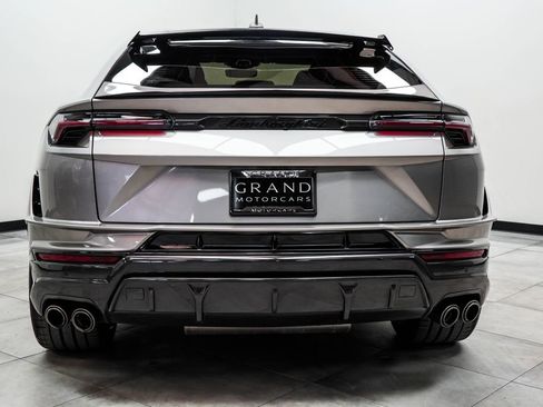 Used 2024 Lamborghini Urus Performante AWD/4WD image 10