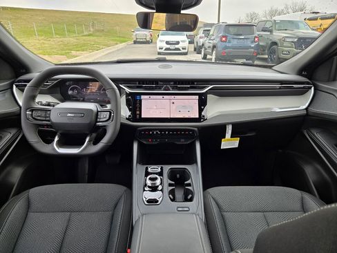 New 2026 Jeep Cherokee Laredo image 15