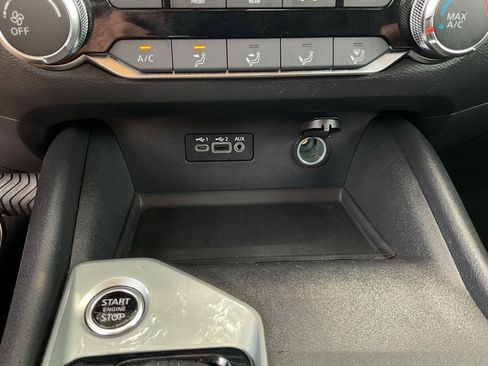 Used 2025 Nissan Altima 2.5 SV FWD image 23