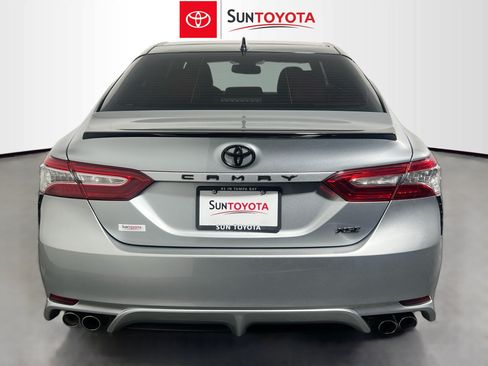Used 2020 Toyota Camry XSE FWD image 5