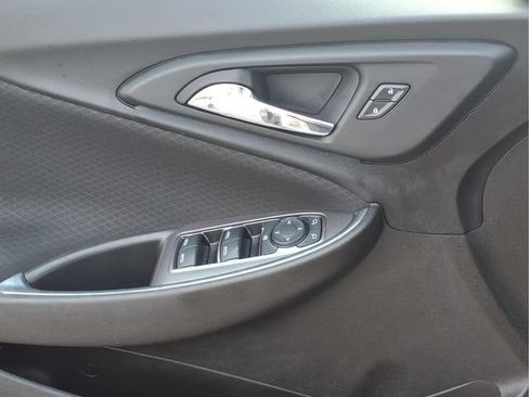 Used 2022 Chevrolet Malibu LT FWD image 17