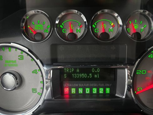 Used 2008 Ford F550 Lariat image 16