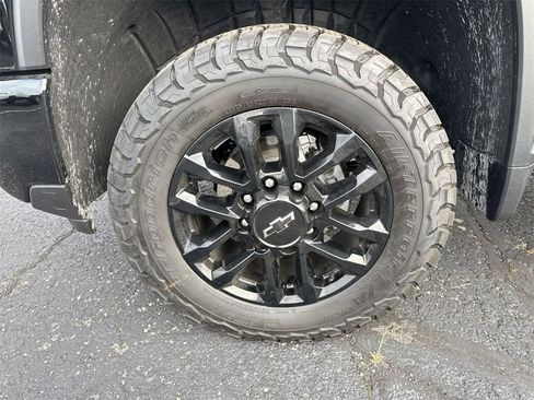 Used 2025 Chevrolet Silverado 2500 LT w/ Trail Boss Package image 10