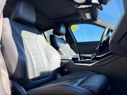 Used 2021 BMW 330i xDrive Sedan w/ Premium Package image 22