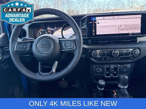 Used 2025 Jeep Wrangler Sport S image 25