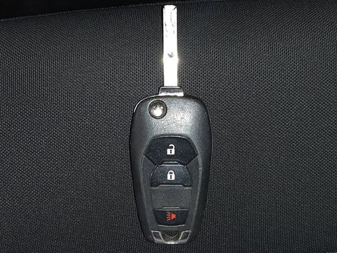 Used 2021 Chevrolet TrailBlazer LS FWD image 32