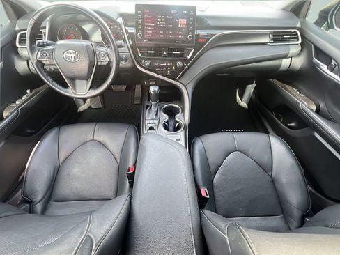 Used 2021 Toyota Camry XSE FWD image 10