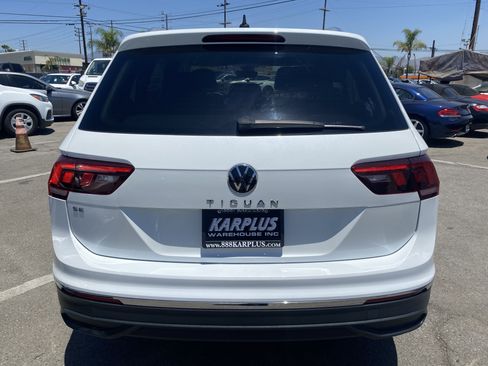 Used 2023 Volkswagen Tiguan SE FWD image 11