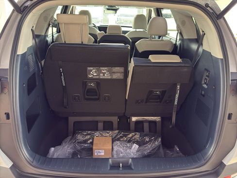 New 2026 Kia Carnival SX w/ SX Dark Edition Package image 25