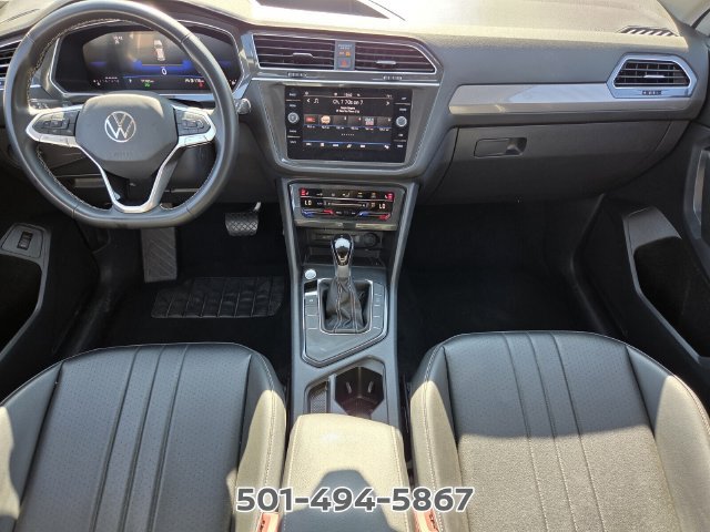 Used 2024 Volkswagen Tiguan SE FWD image 12