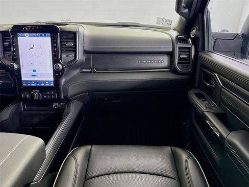 Used 2024 RAM 3500 Limited AWD/4WD image 24