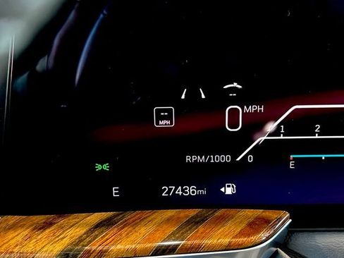 Used 2025 Cadillac Escalade Sport Platinum AWD/4WD image 43