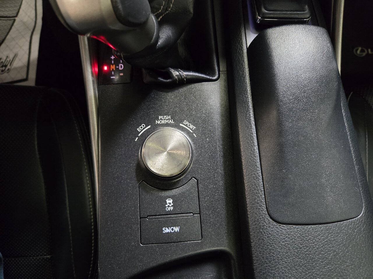 Used 2015 Lexus IS 250 AWD w/ Luxury Package image 27