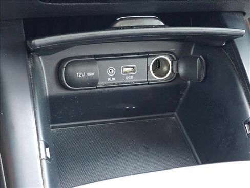Used 2018 Kia Sorento L FWD image 18