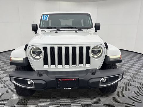 Used 2018 Jeep Wrangler Unlimited Sahara w/ Uconnect 4C Nav & Sound Group image 8