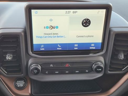 Used 2021 Ford Bronco Sport Outer Banks w/ Outer Banks Package (96D) image 12