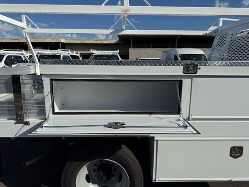 New 2026 Ford F550 4x4 Crew Cab Super Duty image 8