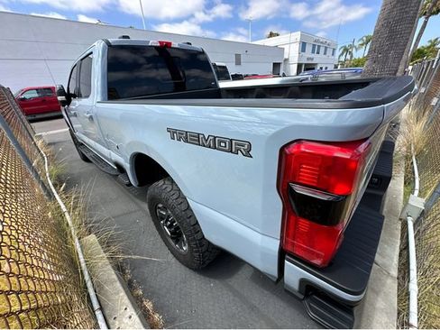 Used 2024 Ford F250 Lariat w/ Lariat Ultimate Package AWD/4WD image 4