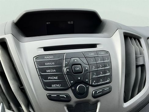 Used 2018 Ford Transit 350 XLT image 35