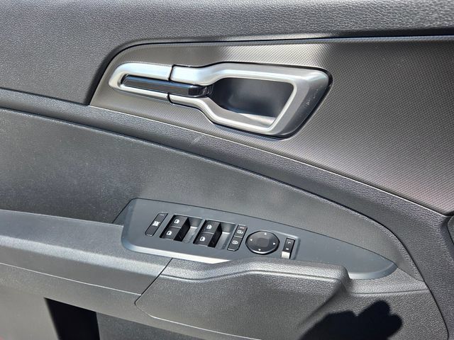 Used 2026 Kia Sportage LX FWD image 30