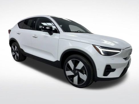Used 2023 Volvo C40 P8 Recharge Ultimate w/ Protection Package Premier AWD/4WD image 2