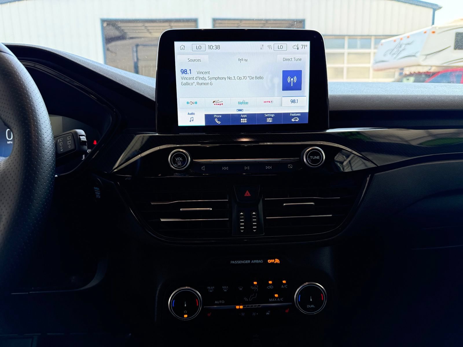 Used 2025 Ford Escape ST-Line Select AWD/4WD image 16
