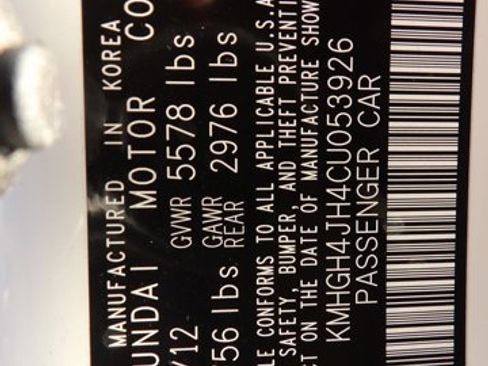 Used 2012 Hyundai Equus Signature image 34