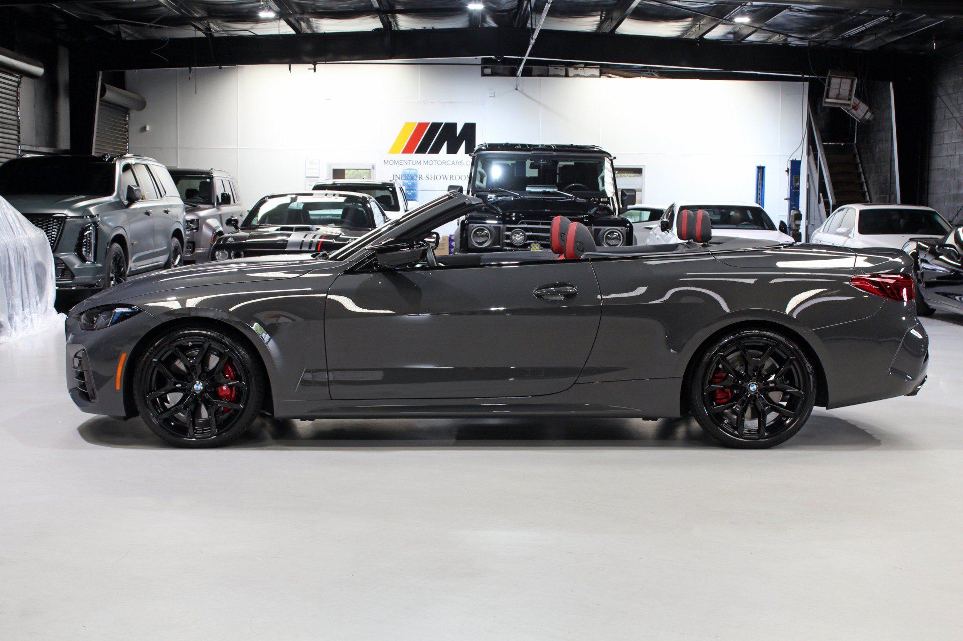 Used 2026 BMW M440i Convertible w/ Premium Package RWD image 3