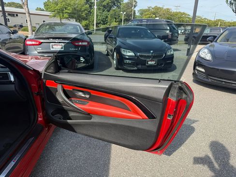 Used 2017 BMW M4 Coupe RWD image 19