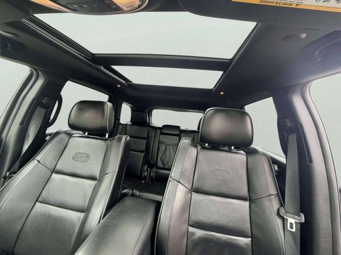 Used 2020 Jeep Grand Cherokee Overland AWD/4WD image 18