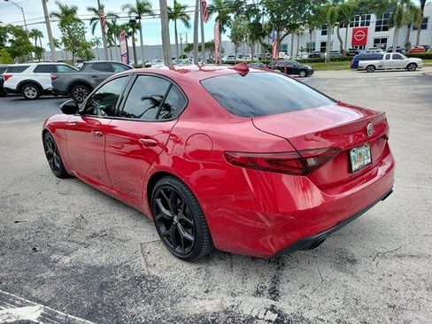Used 2019 Alfa Romeo Giulia w/ Nero Edizione RWD image 6
