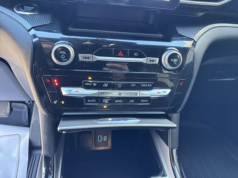 Used 2023 Ford Explorer ST-Line image 20
