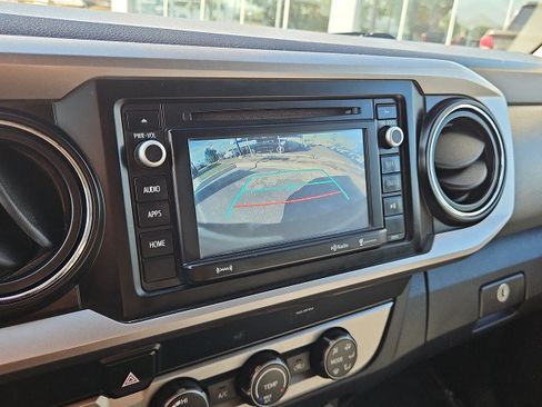 Used 2019 Toyota Tacoma SR5 RWD image 14