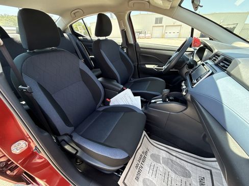 Used 2025 Nissan Versa SV FWD image 25