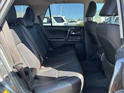 Used 2019 Toyota 4Runner TRD Off-Road Premium AWD/4WD image 7