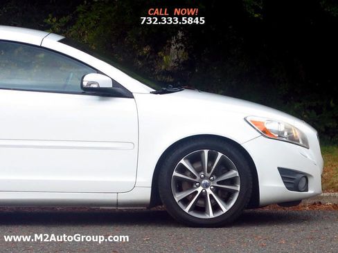 Used 2012 Volvo C70 T5 image 27