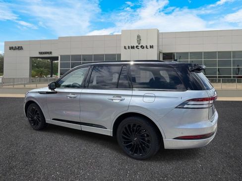 Used 2023 Lincoln Aviator Black Label AWD/4WD image 5