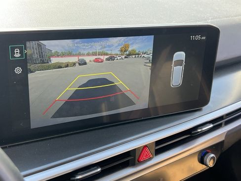 Used 2024 Kia Sorento S image 7