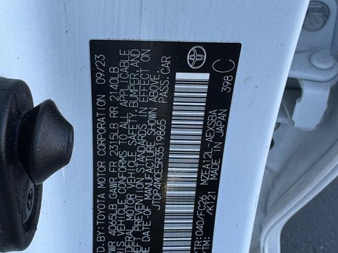 Used 2024 Toyota Corolla SE image 33