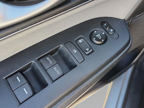 Used 2018 Honda CR-V EX image 35
